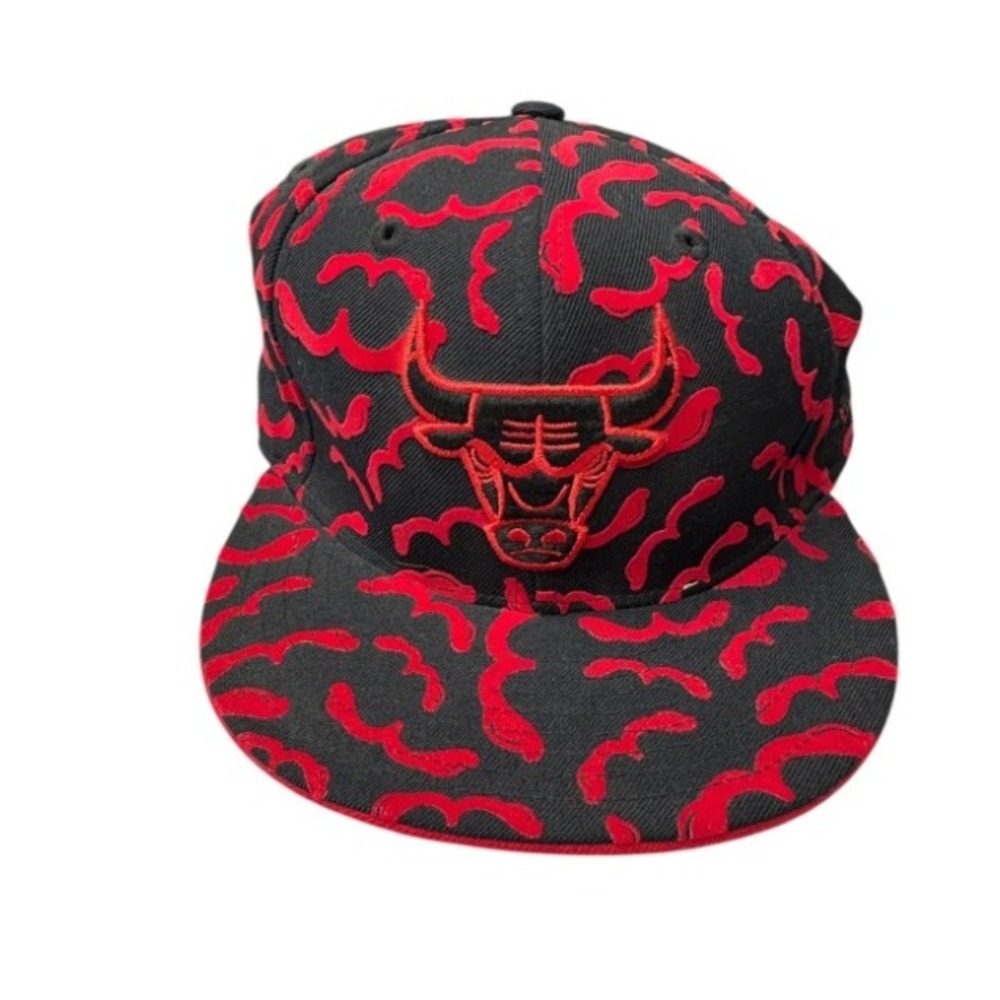 Chicago Bulls Adidas Fitted Hat Black Red Camo NBA Logo Men's 7 1/2